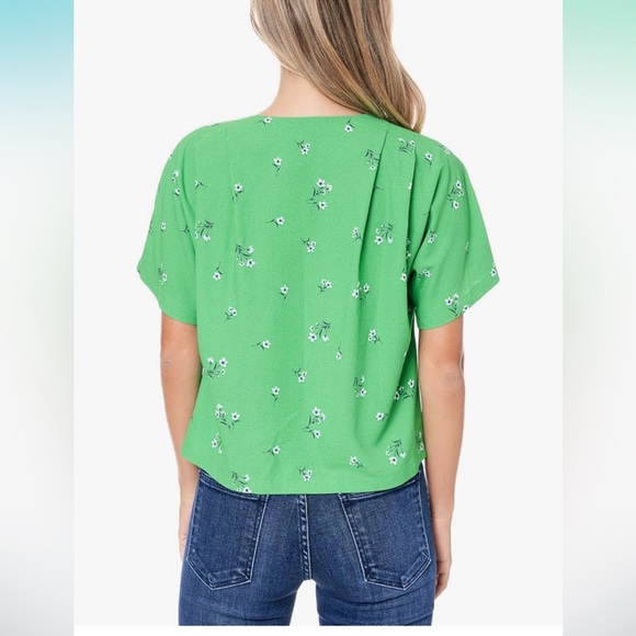 Elodie pleated shoulder button up blouse - Picture 2 of 9